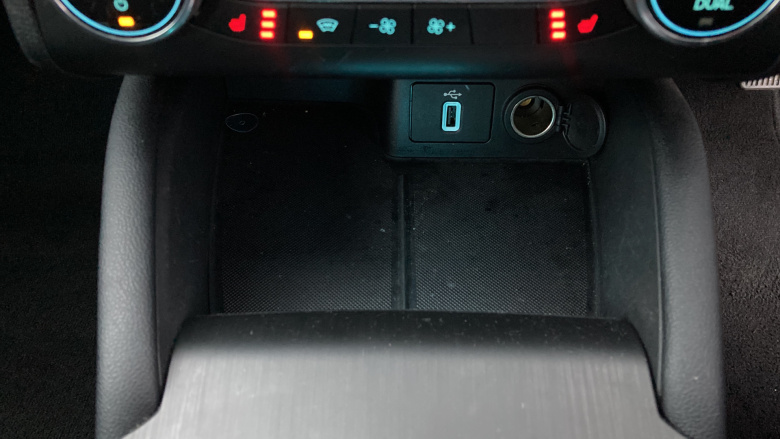 Ford Focus 1.0 EcoBoost 125 Titanium 5dr Auto Petrol Hatchback